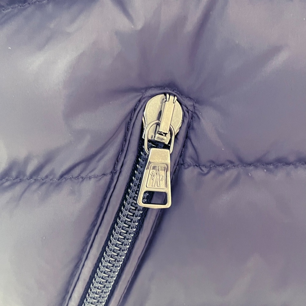MONCLER {18-24} Puffer Coat Down Navy Blue Detachable Hood - Picture 7 of 16